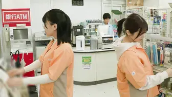 EBOD-998 [中文字幕]在一家便利店，他与两位身材丰满、性格迥异的女同事轮流发生婚外情，过着不忠的生活 #柏木こなつ #柏木小夏 #鳳みゆ #凤美优