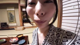SONE-588 [中文字幕]为期三天两夜的温泉之旅，让你可以随心所欲地玩弄湿润、闪亮、纤细的J罩杯 #篠真有 #筱真有