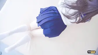 JK制服援交少女，又是被操到叫爸爸的一天，第一视角中出内射