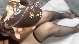 精液甜甜圈