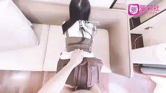 清纯白丝少女为签约合同而献身