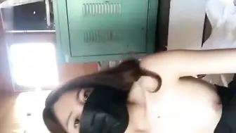 勾搭工地小伙子，小伙太激动没憋住内射了