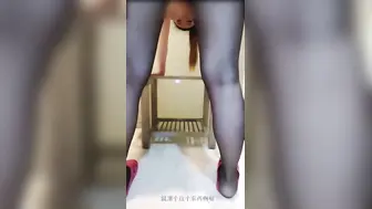 真实家庭乱伦 浴室操大奶子骚妈